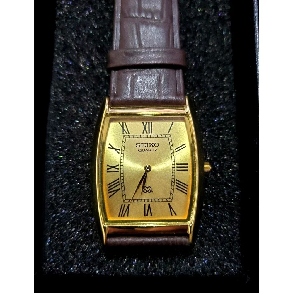 RARE Vintage Seiko NOS‎ Men's Classic Tank Barrel Gold Champaign Dial *